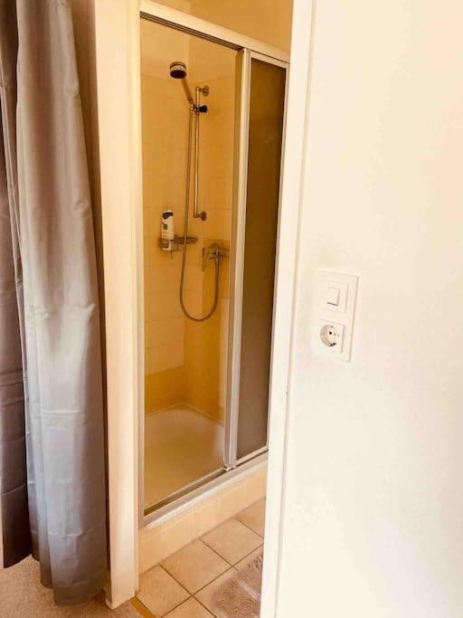 Zentrale Wohnung Gmunden Alte Baeckerei Exterior foto