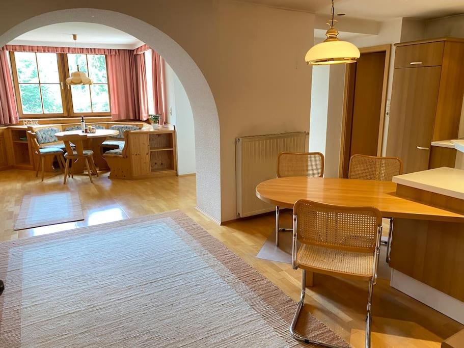 Zentrale Wohnung Gmunden Alte Baeckerei Exterior foto