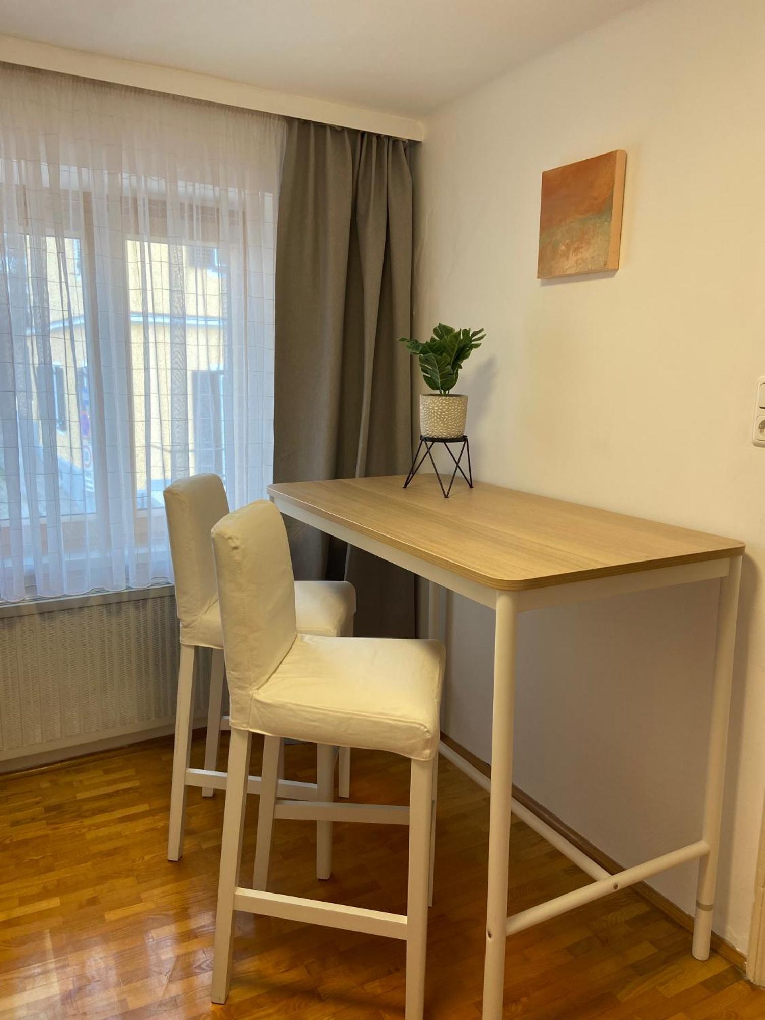 Zentrale Wohnung Gmunden Alte Baeckerei Exterior foto